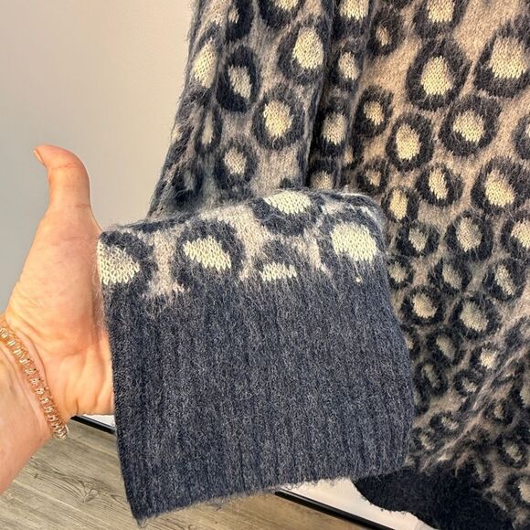 Current Elliott Soft Oversized The Cali Leopard Print Sweater XS NWT - Picture 3 of 7